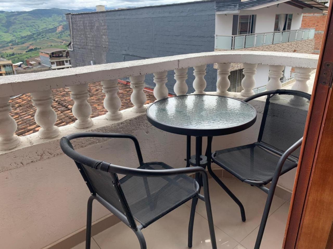 Hotel Alcatraz Yarumal Cameră foto